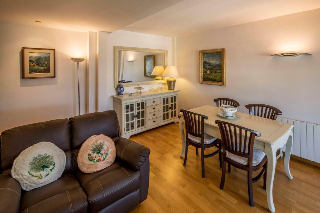 Ferienwohnung Atico Con Gran Terraza En El Corazon De Gerona Exterior foto